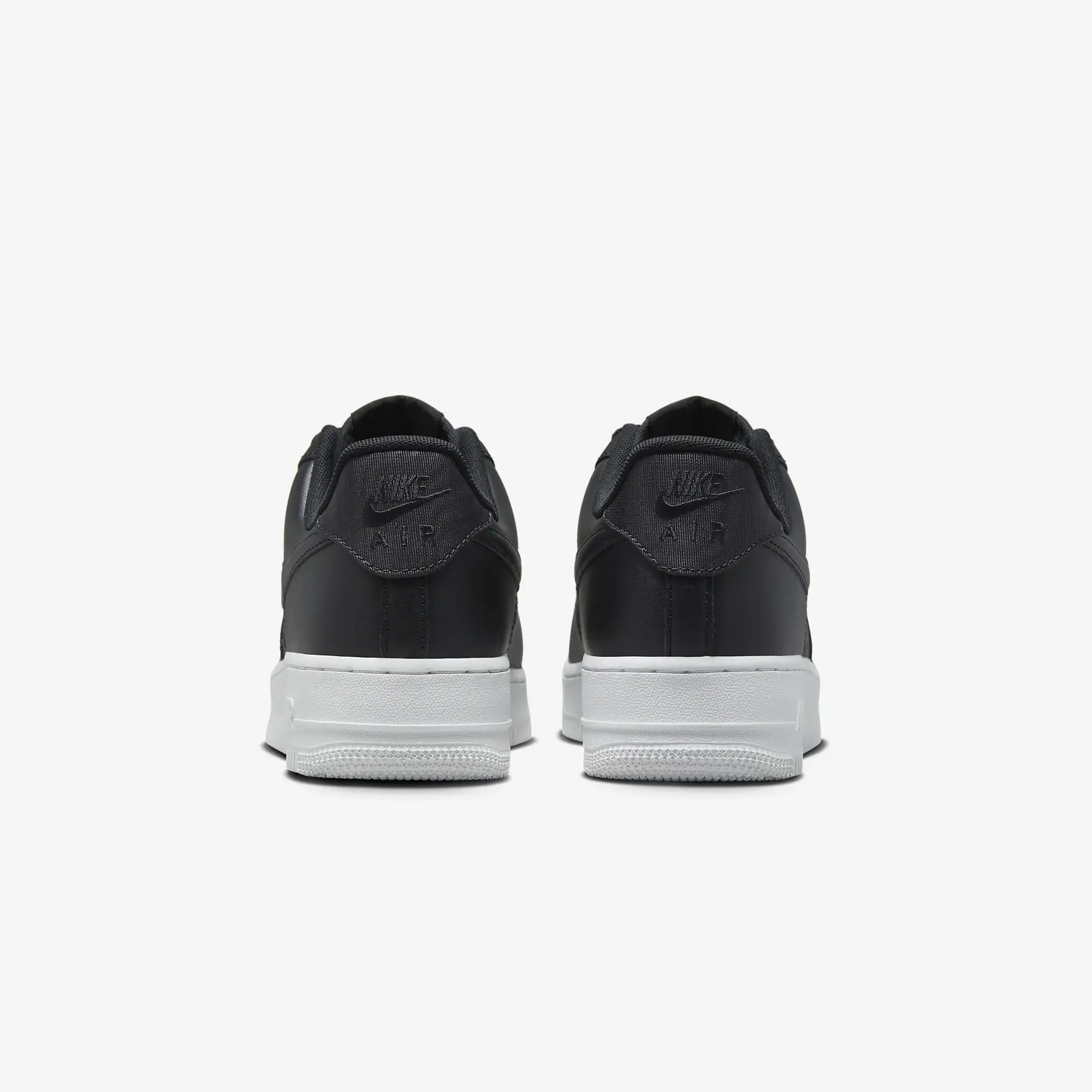 AIR FORCE 1 '07 LV8 'BLACK/BLACK-SUMMIT WHITE'