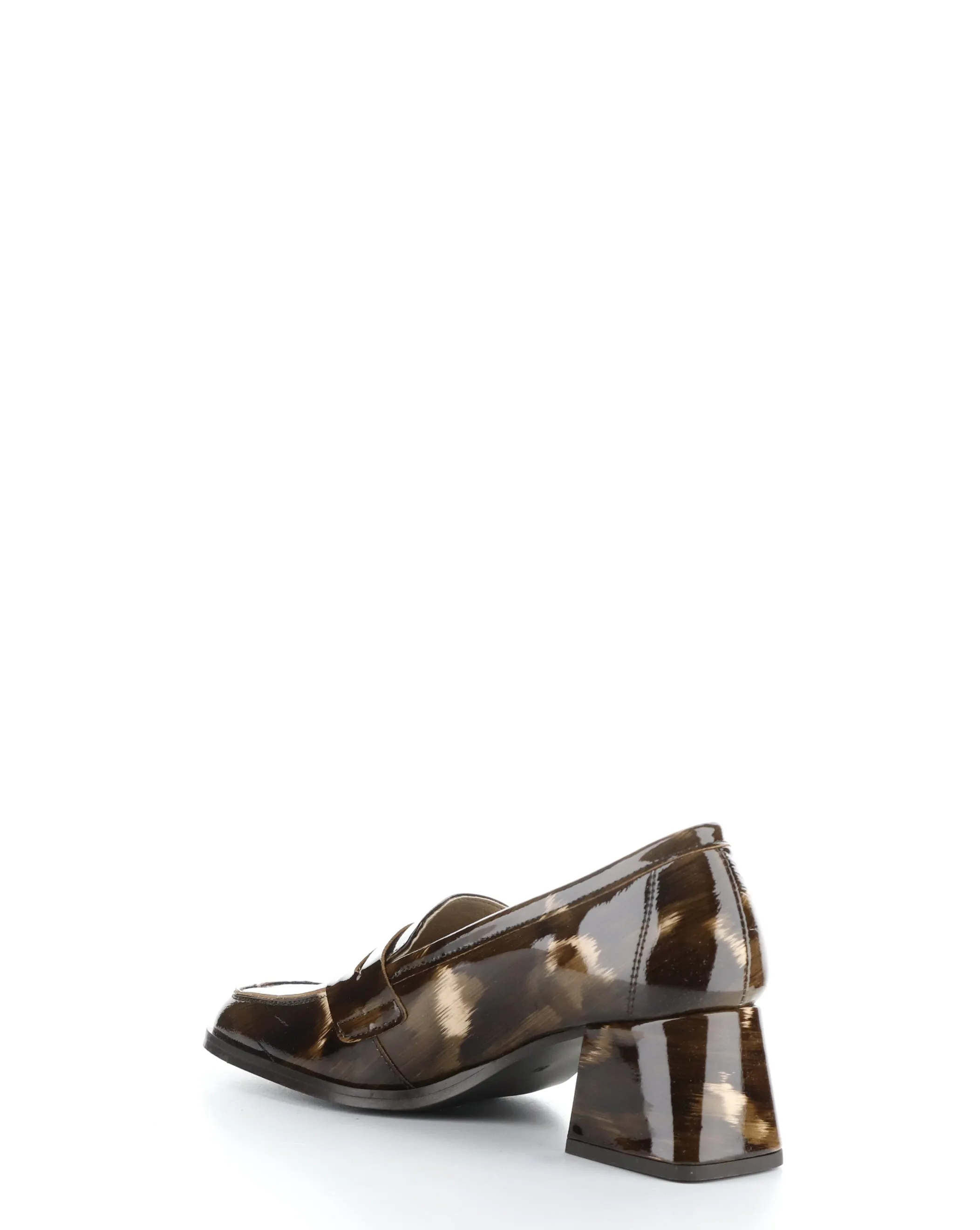 AMALIE HUESO BROWN Slip-on Shoes