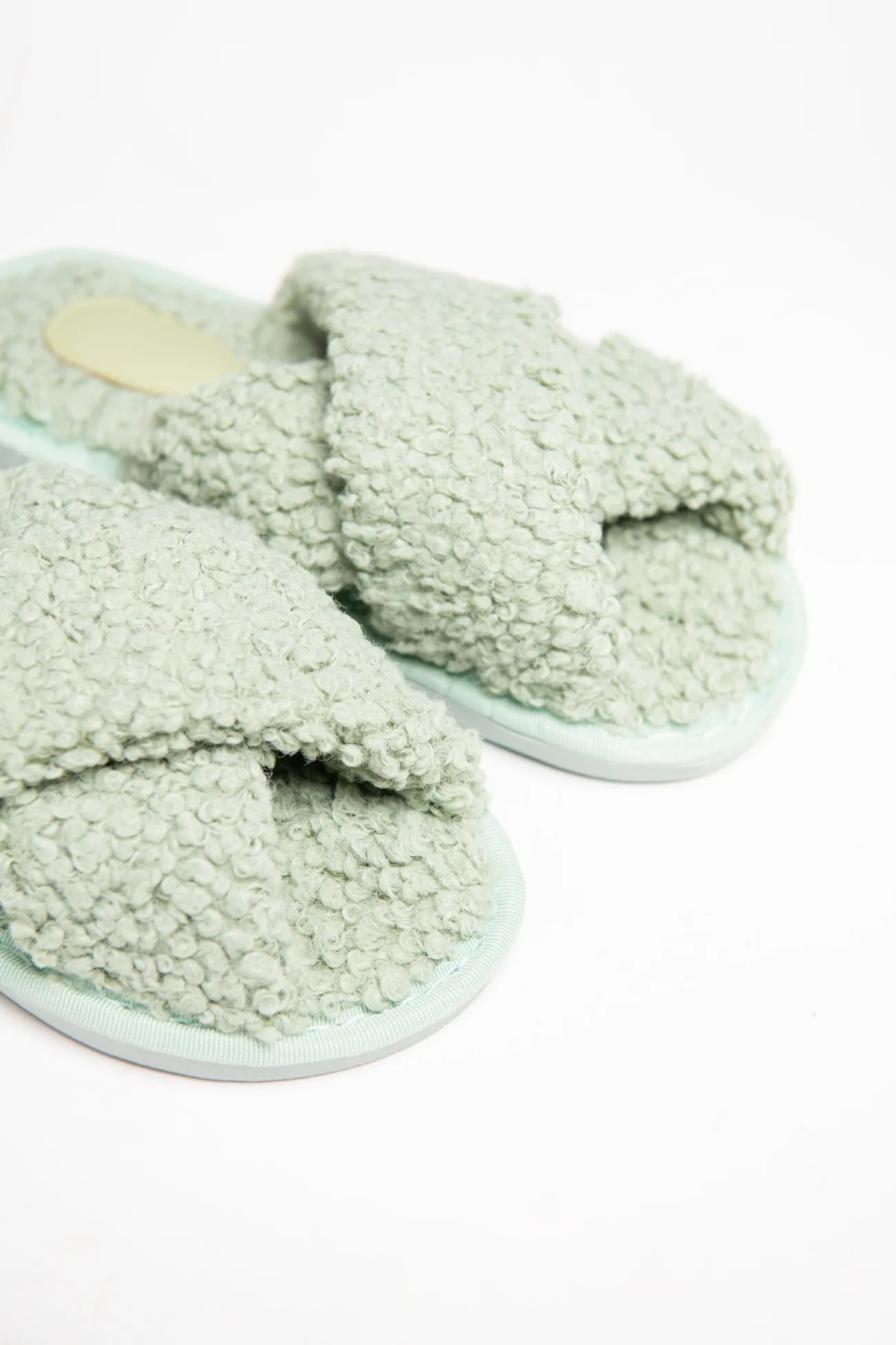 BEDROOM SLIPPERS