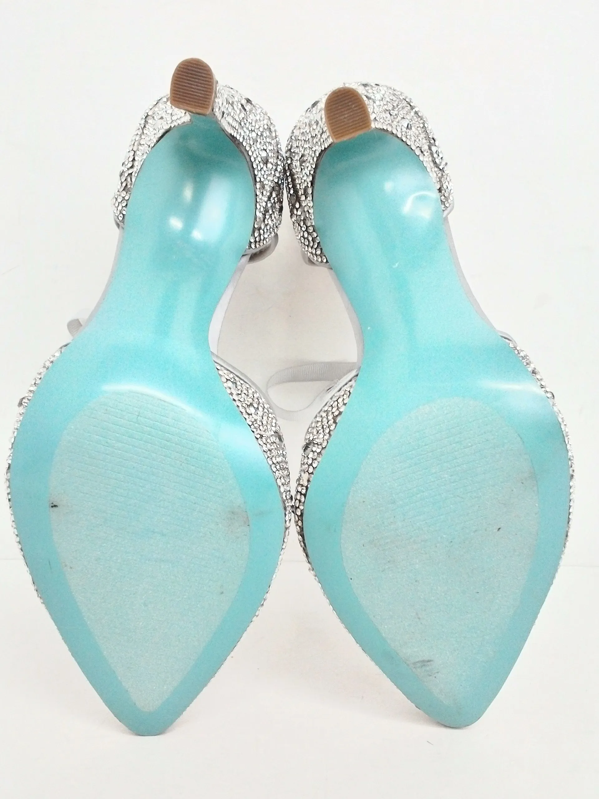 Betsey Johnson Women's Iris Silver/GreyPumps Size 7.5 M