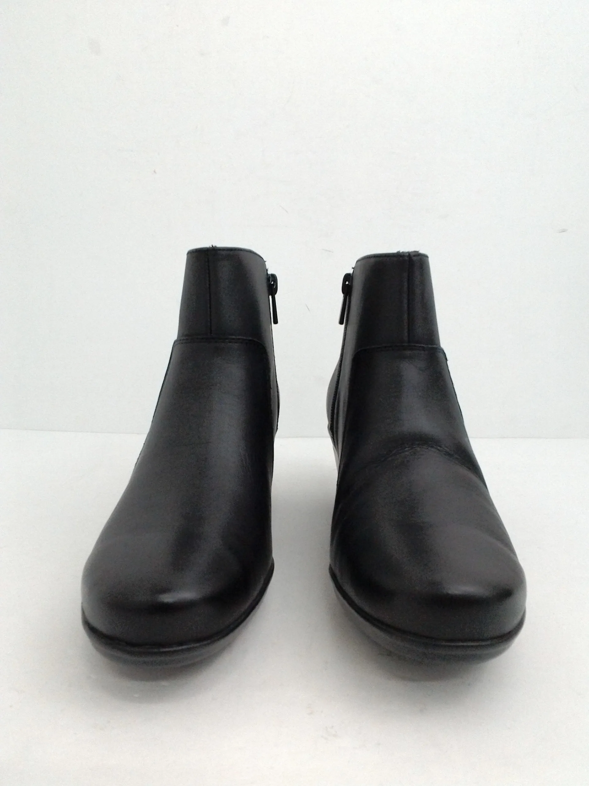 Clarks Women's Black Booties Size 9.5 M