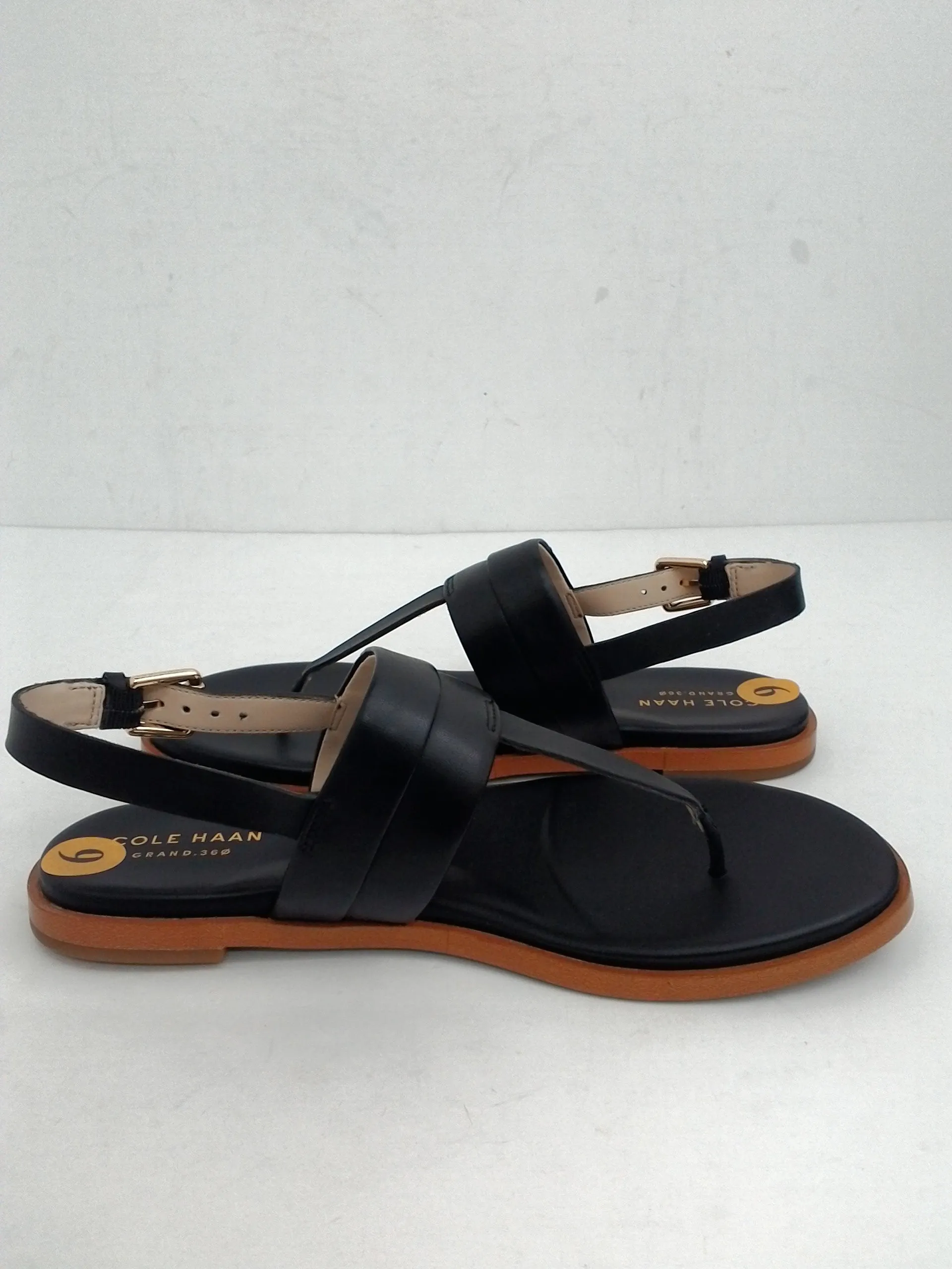 Cole Haan Women's Flat Black Thong Sandal Size 6 M