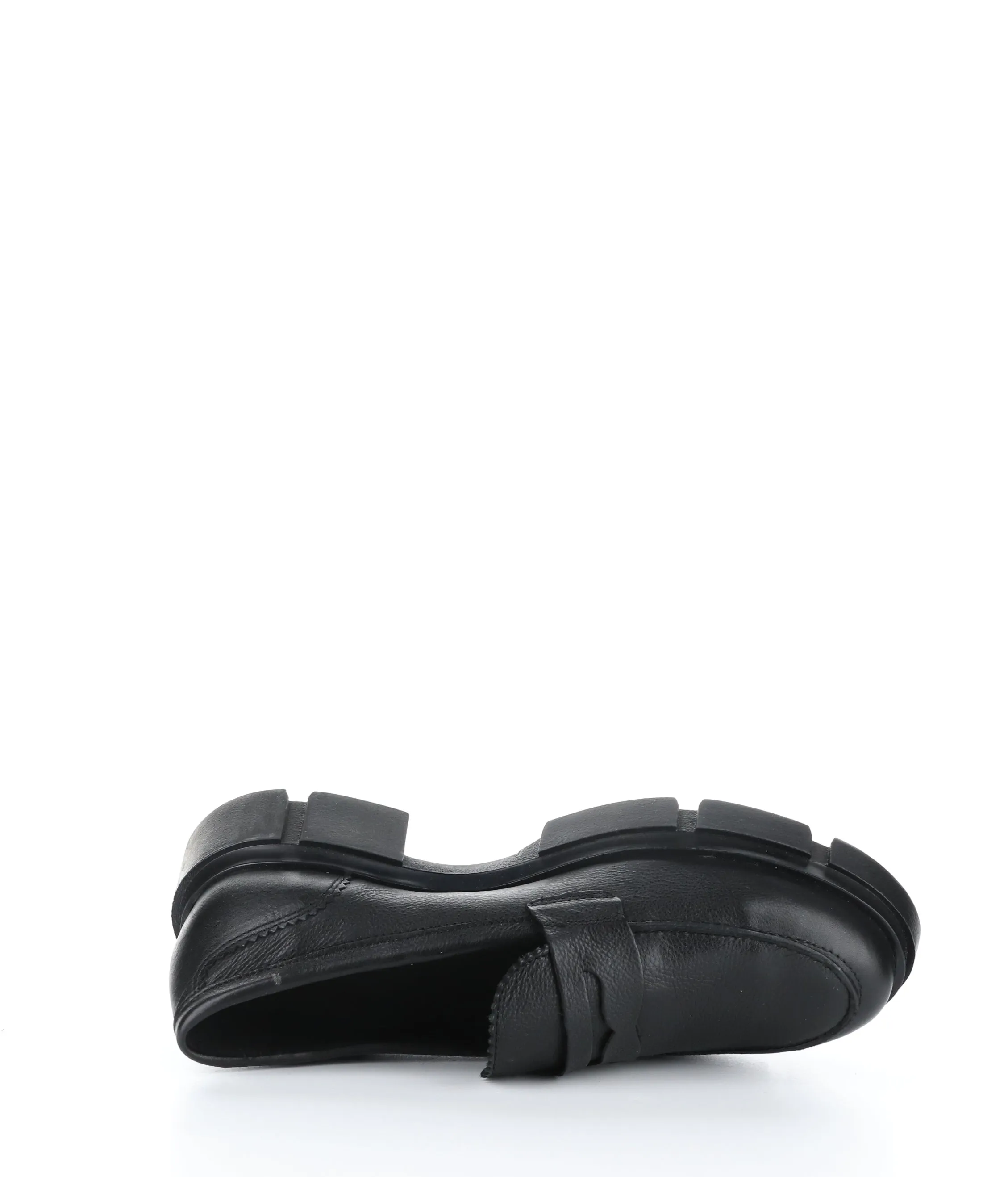 LAWN BLACK Slip-on Shoes