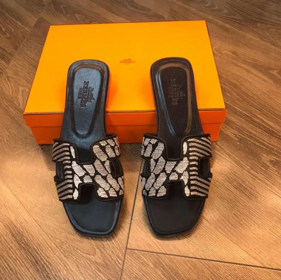 Luxury Sandals - HMS - 6329