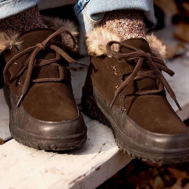 'Minnetonka' Women's 3.5 Tinley Boot - Chocolate