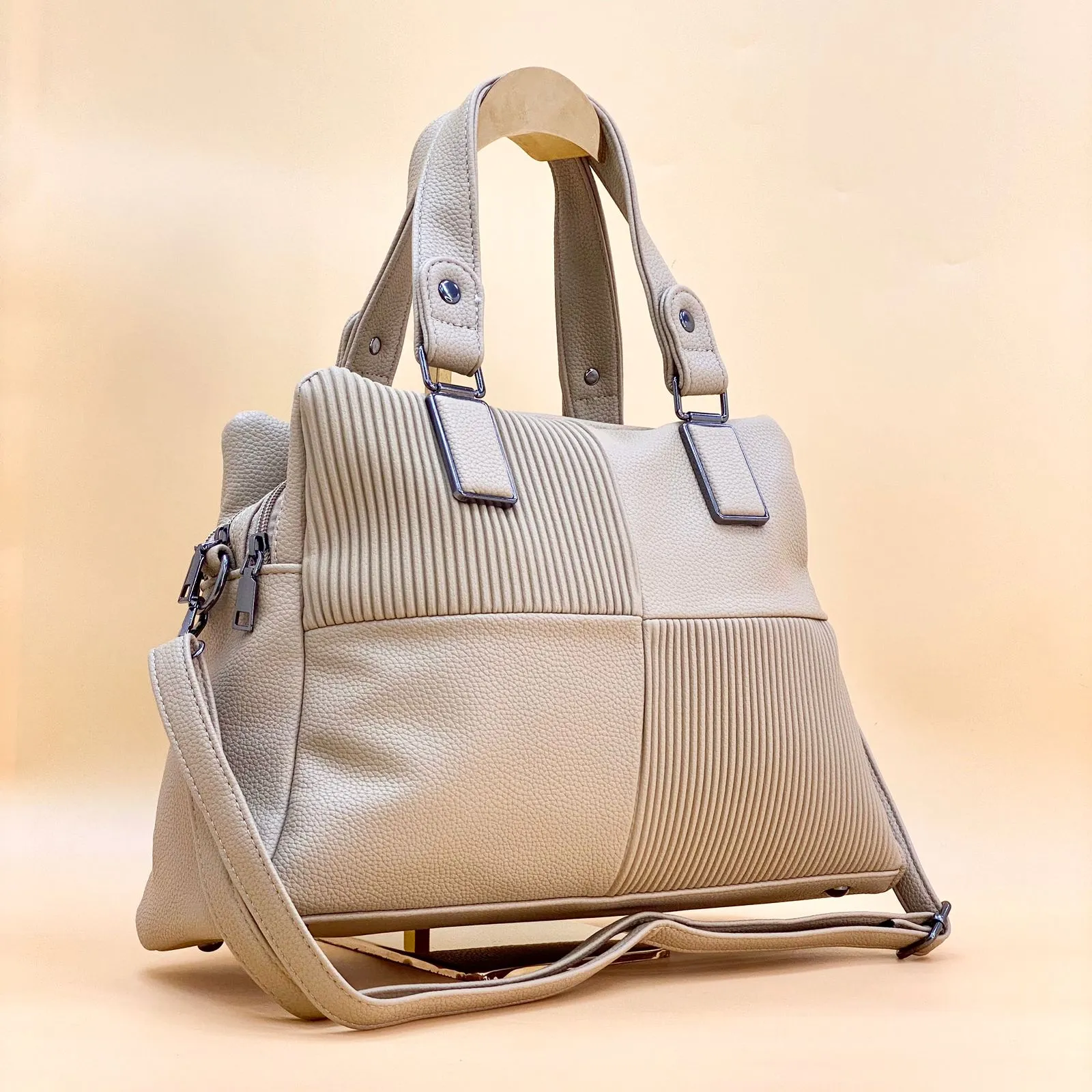 NEW 2024 ,  WOMEN HANDBAGS B535