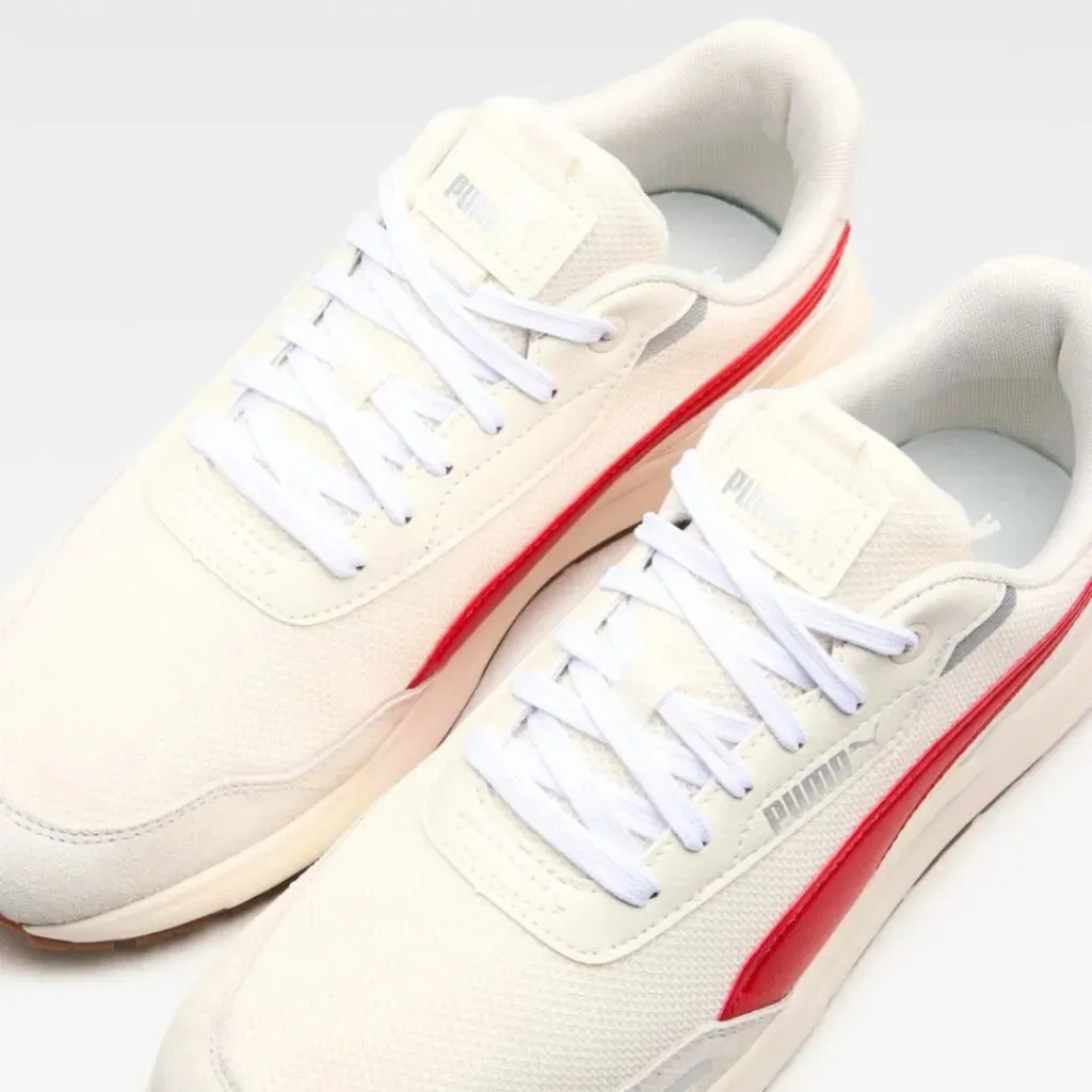 PUMA Runtamed Sneakers Men - OFFWHT