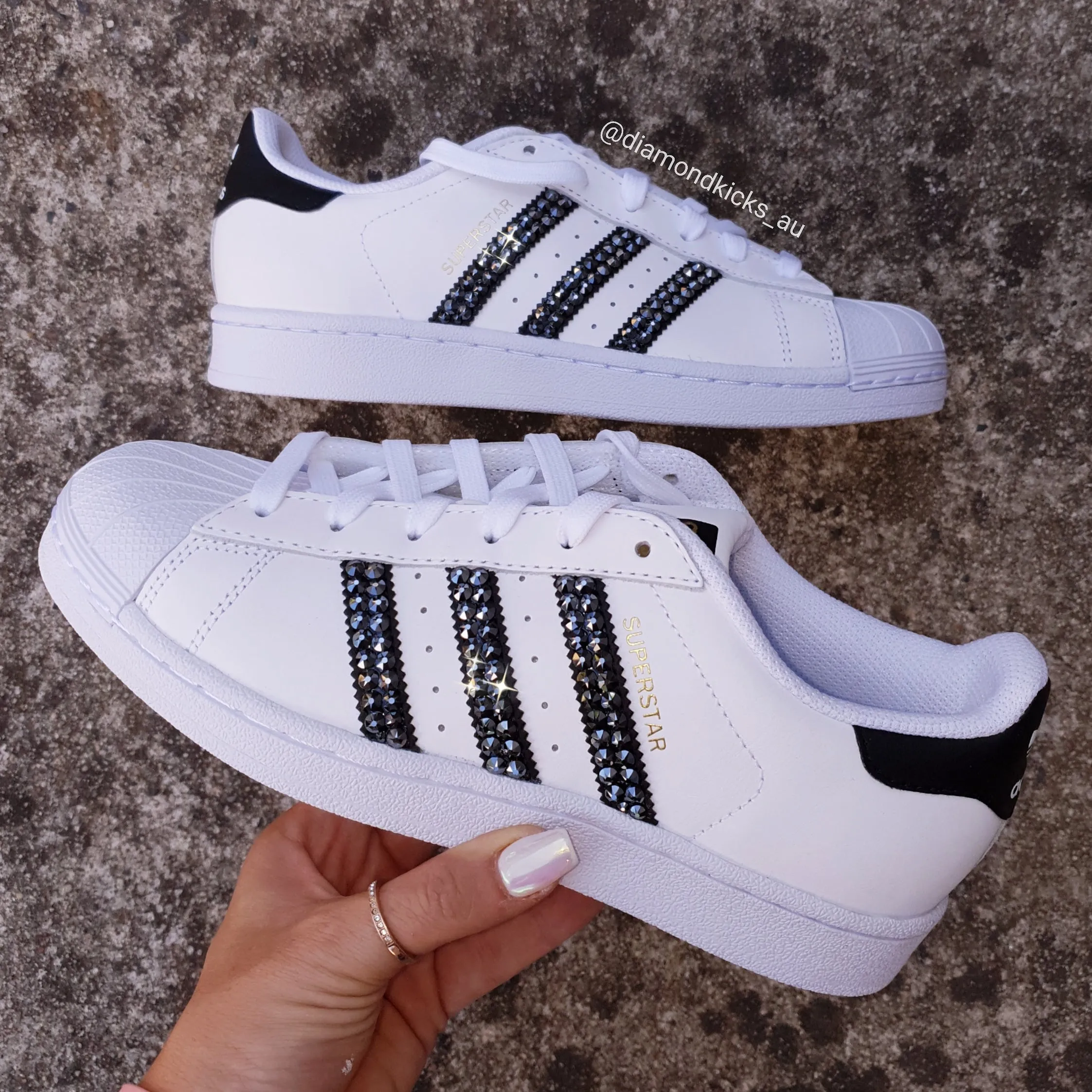 Warehouse SALE Adi Superstar (White/Black)